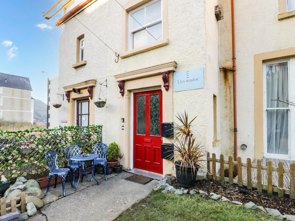 Llys Madoc, Basement Apartment Penmaen-mawr Dış mekan fotoğraf